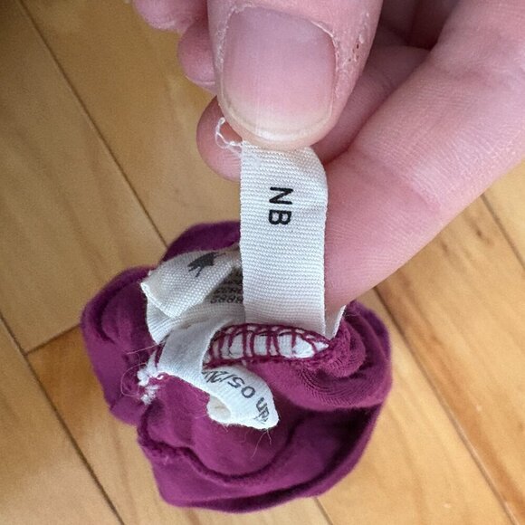 Kyte Baby Bamboo Knot Top Hat Maroon Size Newborn - Picture 7 of 7